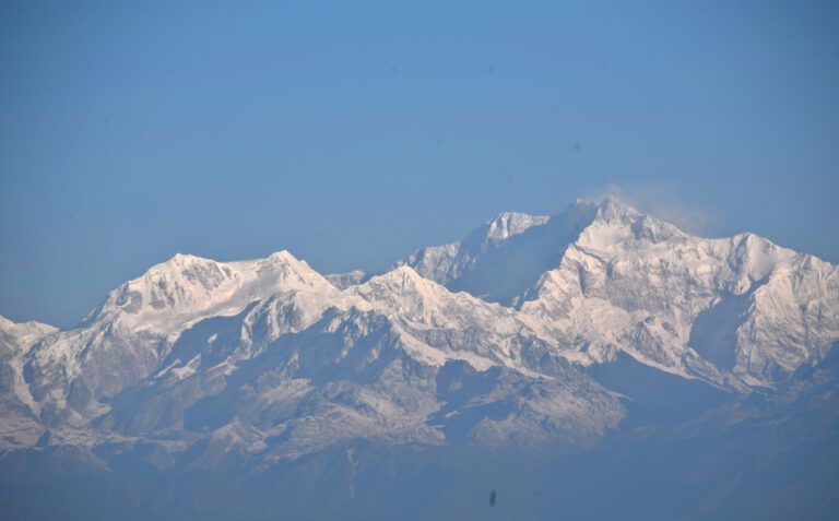 कञ्चनजङ्गा हिमाल पुग्ने पर्यटक बढ्दै