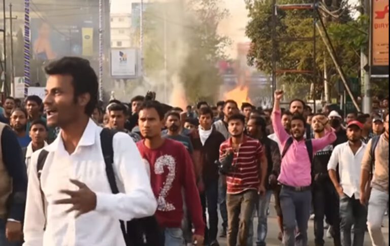 भारतमा नागरिकतासम्बन्धी नयाँ कानुनलाई लिएर हिंसात्मक आन्दोलन  ३ को मृत्यु