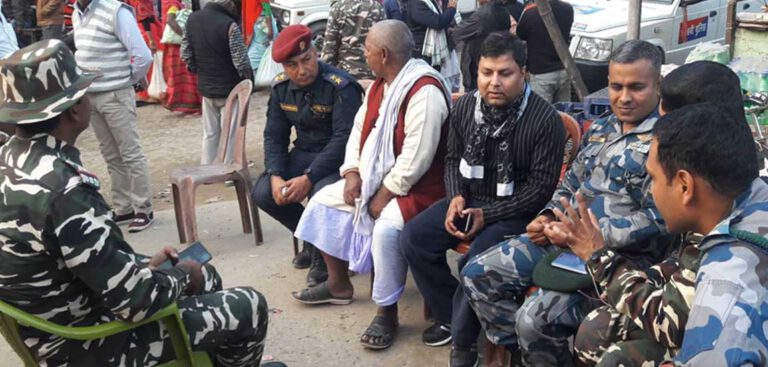 भारतीय कस्टमले निर्माण थालेको स्वागतद्वार दशगजामा,  निर्माण कार्य  स्थगित