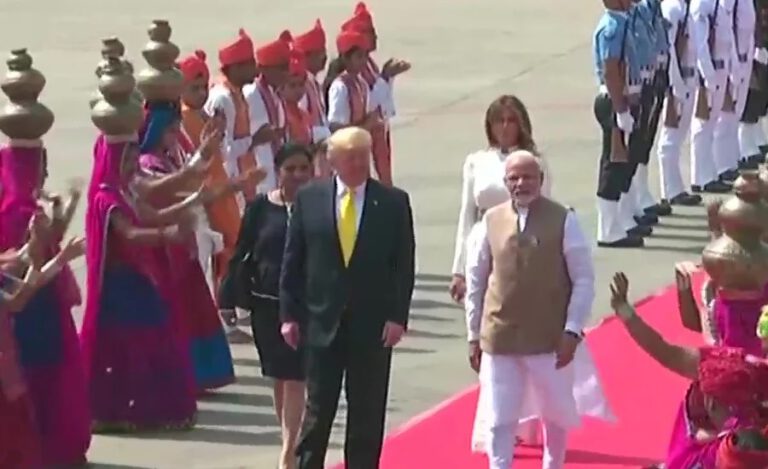अमेरिकी राष्ट्रपति ट्रम्पको भारतमा स्वागत (भिडियो सहित)