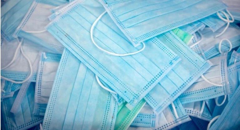 सरकारले बजारमा एक लाख थान मास्क पठाउँदै