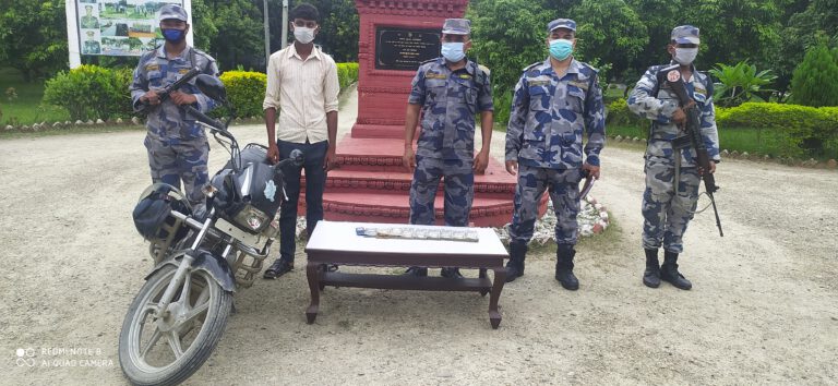 २४ घण्टामा सशस्त्रले समत्यो ३५ लाख रकम  नेपाल प्रहरी मुखदर्शक