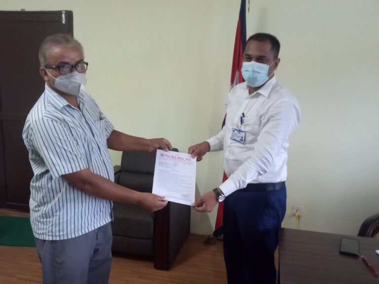 पुजारीको हत्यारालाई कार्यवाही गर्न प्रधानमंत्रीलाई ज्ञापन पत्र