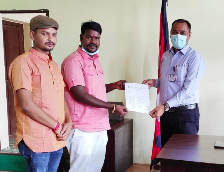 पुजारीलाई सहिद घोषणाको माग गर्दै प्रधानमन्त्रीलाई ज्ञापन पत्र