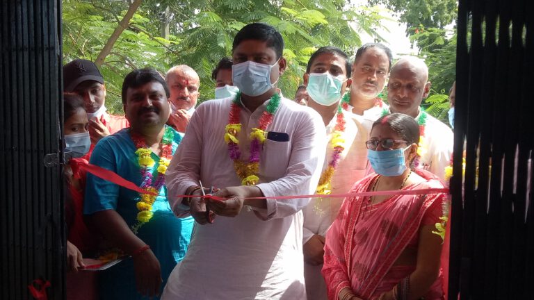 २ वटा आधारभूत स्वास्थ्य सेवा केन्द्र भवनको मेयर गुप्ताले गरे उदघाटन