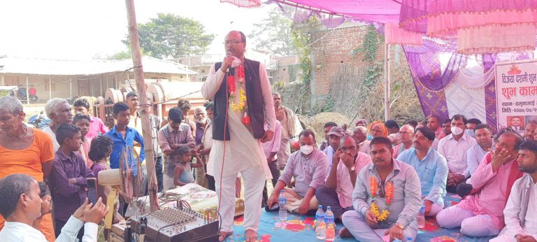 बैदेशिक रोजगारमा गएकाहरुको श्रीमती अरु संग भाग्छन :- सांसद झा