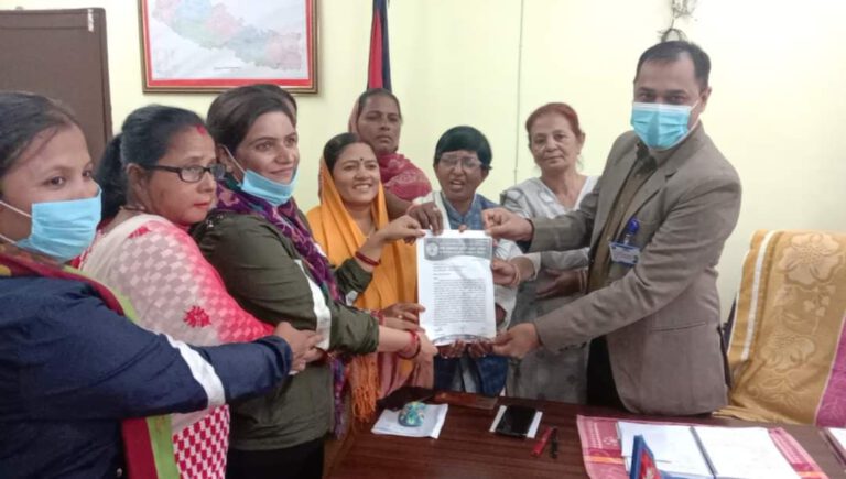 बालिका हत्या प्रकरण : दोषीलाई कारवाहीको माग गर्दै राैतहटमा यादवलाई ज्ञापन पत्र