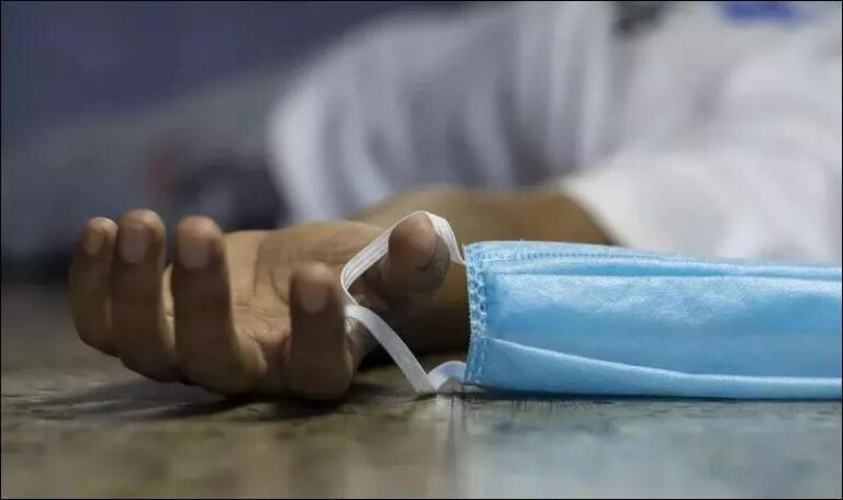 कोरोना सङ्क्रमितको उपचारका क्रममा दुई चिकित्सकको निधन