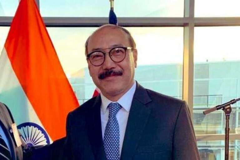 भारतीय विदेश सचिव हर्षवर्धन शृंगला नेपालको सन्देश लिएर फकिदै