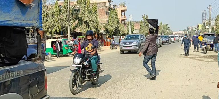 मन्त्रि प्रभु साहलाइ  कालो झन्डा