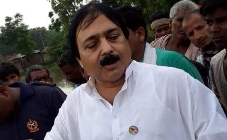 पूर्वमन्त्री आफ्ताव आलमका भाइ भारतमा पक्राउ