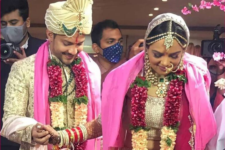 आदित्य नारायण झा वैवाहिक जीवनमा बाँधिए