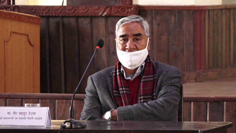 भौतिक दूरी कायम राख्दै प्रदर्शनमा उपस्थित हुन देउवाको अपिल