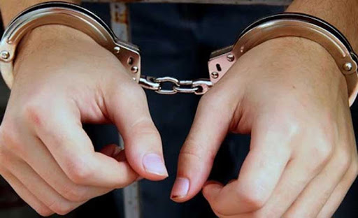 प्रहरीलाई घुस दिन एक युवक प्रहरी नियन्त्रणमा