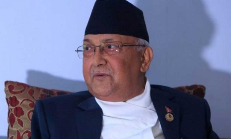 मैले साथ दिएर माओवादी यहाँ पुर्ग्यो तर प्रचण्डले कुरा बुझेनन् – ओली