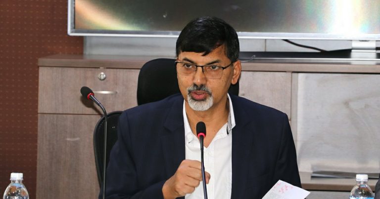 बजेटका लागि मुख्य योजना तथा कार्यक्रम सात दिनभित्र पेस गर्न अर्थमन्त्रीको निर्देशन