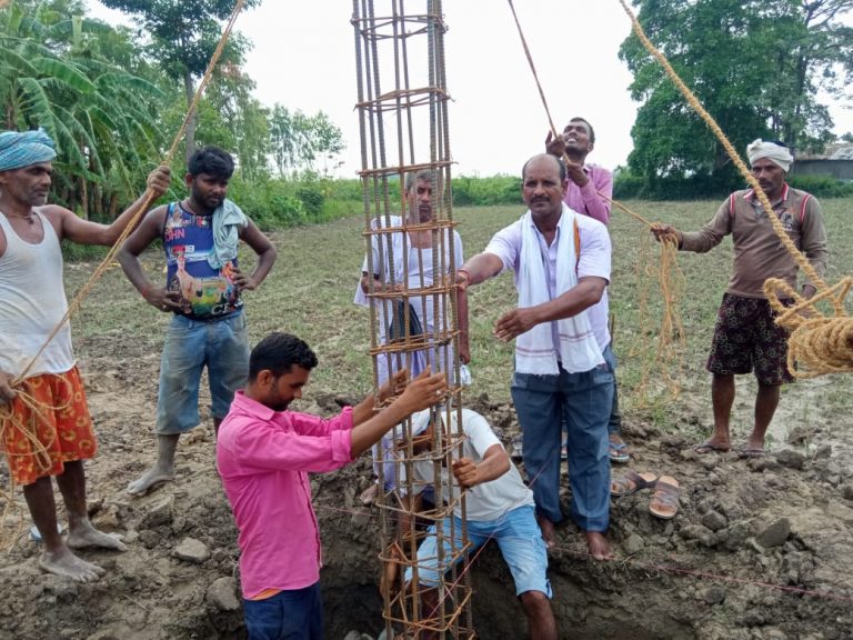 अध्यक्ष यादवद्वारा सामुदायिक धर्मशाला भवनकाे सिलान्यास