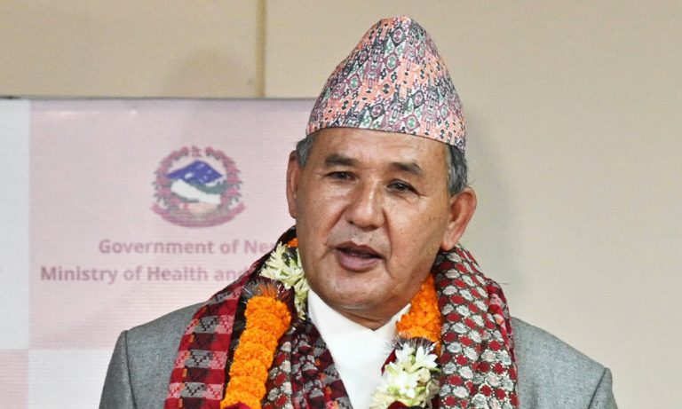 स्वास्थ्य क्षेत्रको सुधारका लागि प्रभावकारी अनुसन्धानमा काम गर्न परीषद्लाई स्वास्थ्य मन्त्री खापुङको निर्देशन