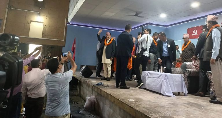 एमाले–राप्रपाको संयुक्त भेलामा एमाले अध्यक्ष ओली