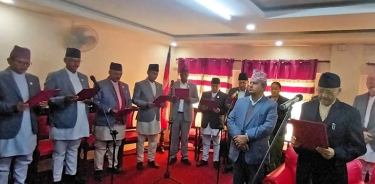 वाग्मती प्रदेशका नवनियुक्त ८ मन्त्रीले लिए शपथ
