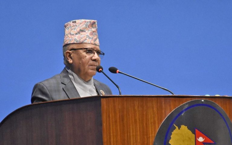 संसद् विघटनको अधिकार प्रधानमन्त्रीमा छैन : माधव नेपाल