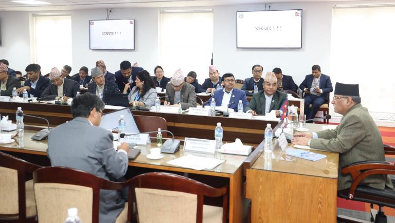 विदेश जाने युवाहरूलाई अनावश्यक दुख नदिन प्रधानमन्त्रीकाे निर्देशन