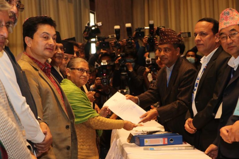 उपराष्ट्रपति पदमा अष्टलक्ष्मी शाक्यले उम्मेदवारी दर्ता