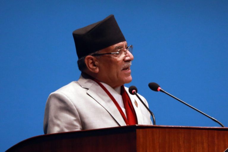 ओली सहमतिमा नअडिँदा गठबन्धन टुटेको भन्दै प्रधानमन्त्रीले मागे विश्वासको मत