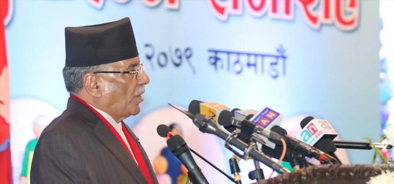 दलित समुदायमाथि हुने अपमान र विभेद अन्त्यका लागि कडा कानुन बनाउने प्रधानमन्त्री प्रचण्डकाे प्रतिवद्धता