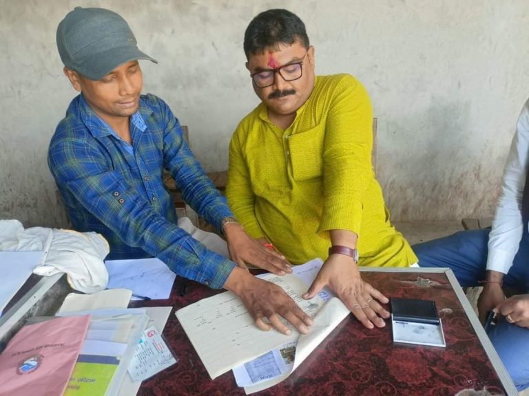 मेयर यादवद्वारा  नगरपालिकाको भवनको लागि गरे करोडौंको जग्गा दान