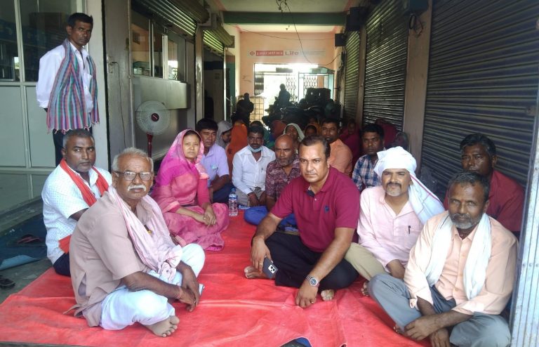 गरुडा नगरपालिकामा तालाबंदी, कामकाज प्रभावित