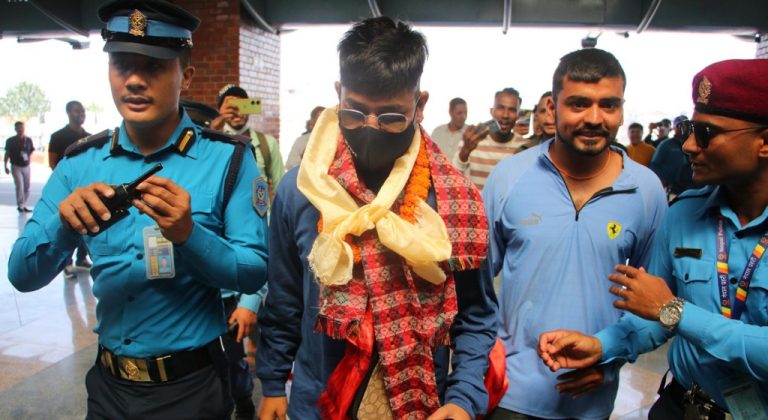 एसिया कप खेल्न सन्दीप लामिछाने पाकिस्तान प्रस्थान