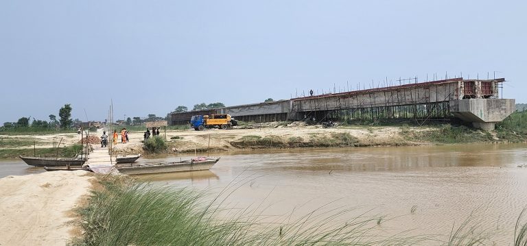 बर्षौ देखि अलपत्र रहेका टिकुलिया घाटको पुल चाँडै निर्माण सुरु हुने