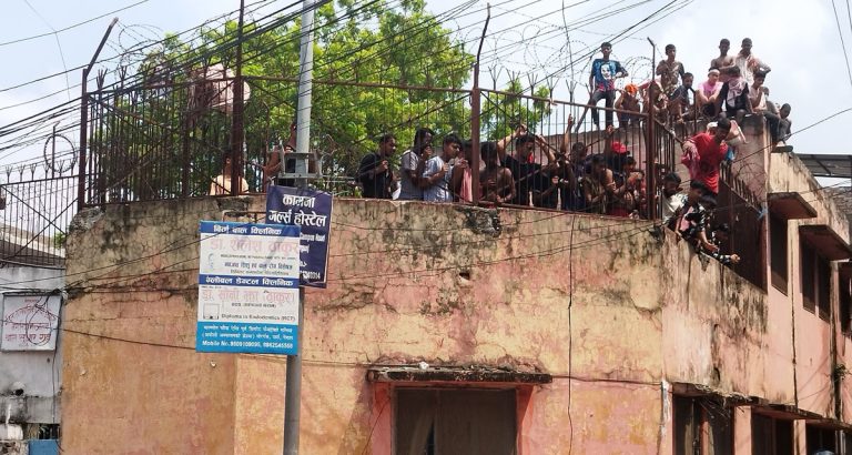 वीरगञ्ज सुधार गृहबाट फरार भएका दुईजना बाल कैदी पक्राउ