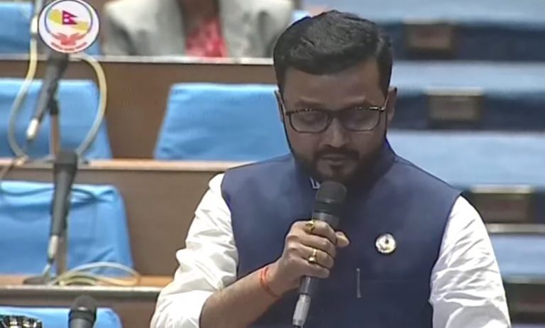 संघीयतालाई बलियो बनाउन प्रदेशलाई प्रहरी दिनुपर्छ-सांसद यादव
