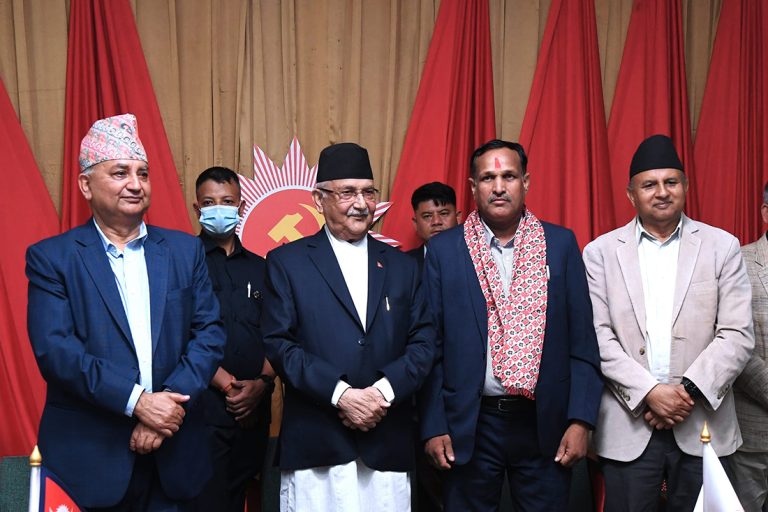 जनमत पार्टी परित्याग गरेर शिवचन्द्र कुशवाह एमालेमा प्रवेश