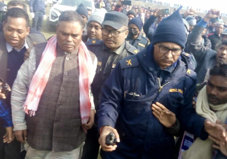 जनमत पार्टीको विरोधका बावजुद जसपाका अध्यक्ष यादव  शिलान्यास कार्यक्रममा सहभागी