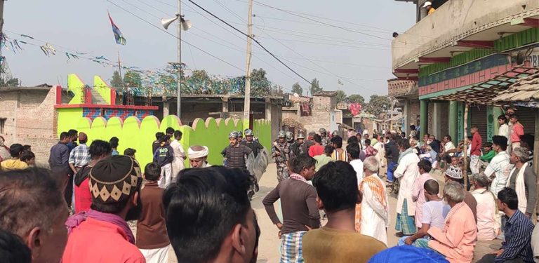 महोत्तरीमा दुई समुदायबीच झडप,३ जना घाइते