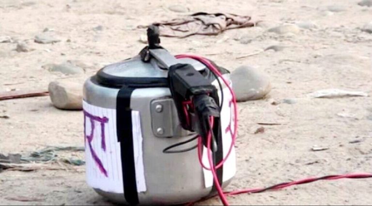 सिन्धुलीमा प्रेसर कुकर बम विस्फाेट