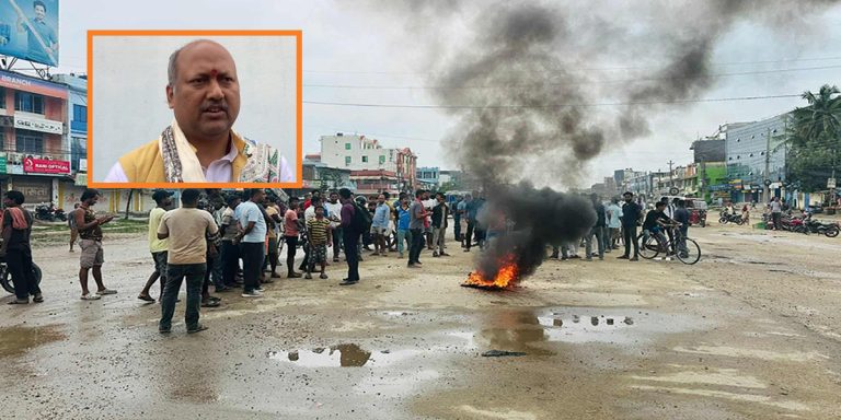 मधेसका मुख्यमन्त्रीले राजीनामा दिँदै